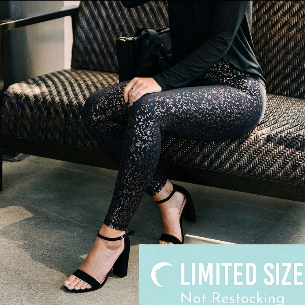 Zyia Active Black Rose Gold Flake Light n Tight Hi-Rise 7/8 24"